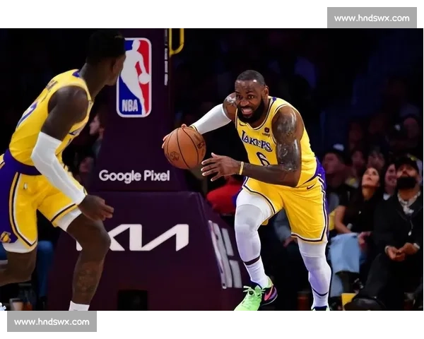 湖人对阵灰熊激战再现防守与进攻博弈焦点球星表现起伏点燃现场气氛